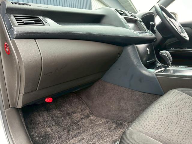 クラウン 2.5アスリート ナビパッケージ ワンオーナー 走行43000キロ GRS200 4GRエンジン パワーシート ナビ・TV バックカメラ プッシュスタート ETC MTモード付き フロントフォグランプ(43枚目)