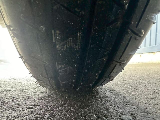 エブリイ ＰＣ　ハイルーフ　届出済未使用車　両側スライドドア　車検令和９年１２月　シートヒーター　キーレス　タイミングチェーン　横滑り防止装置　衝突被害軽減ブレーキ（45枚目）