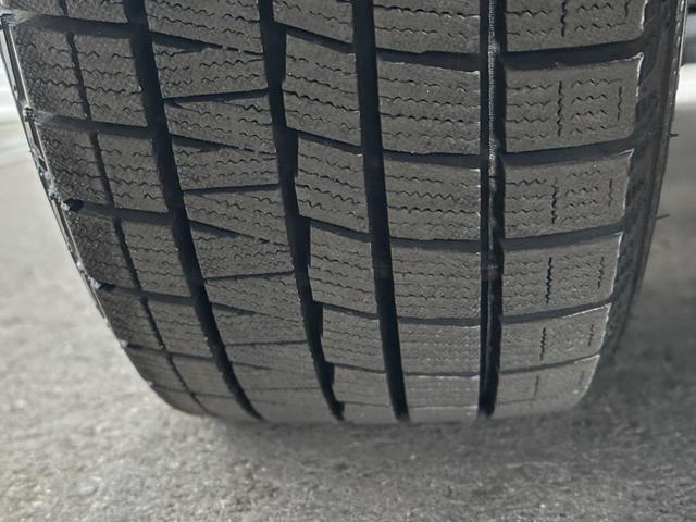 �V���������X�I�����̂悤�Ɏd��������Ă��邽�߁A�݌ɂ���ɐV�N�ł��I