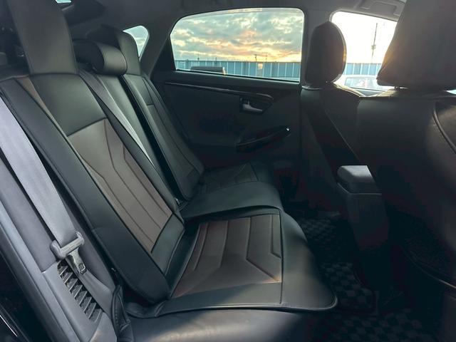 プリウス Ｓ　ハイブリッド　ＺＶＷ３０　タイミングチェーン　プッシュスタート　トミーカイラ１８インチアルミホイール　ナビ・ＴＶ　フロントフォグランプ（21枚目）