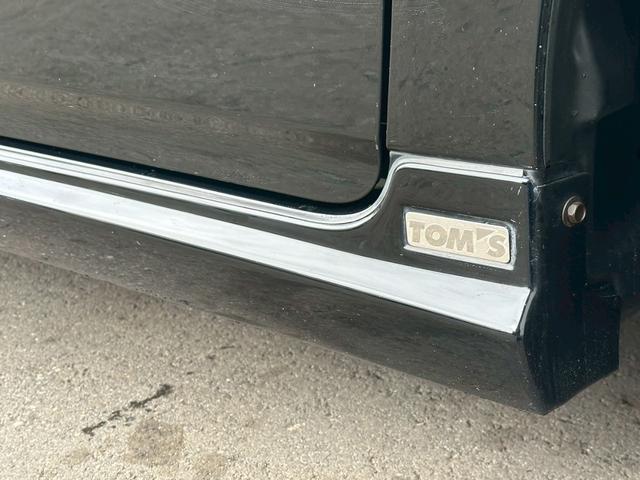 プリウス Ｓ　ハイブリッド　ＺＶＷ３０　タイミングチェーン　プッシュスタート　トミーカイラ１８インチアルミホイール　ナビ・ＴＶ　フロントフォグランプ（60枚目）