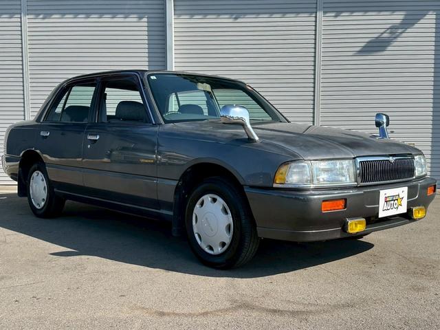 クルー ＬＳサルーン　ＨＫ３０　純正５速マニュアル　タイミングベルト交換済み　修復歴無し　ＲＢ２０エンジン　ＥＴＣ　フェンダーミラー　５ＭＴ　フロントフォグランプ（9枚目）