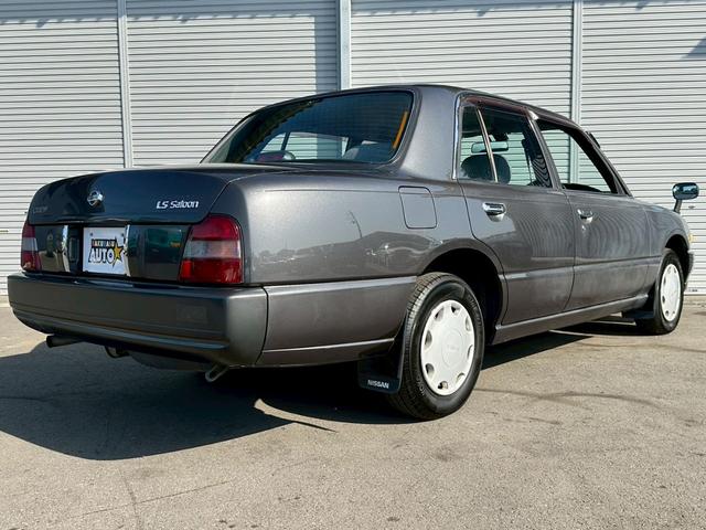 クルー ＬＳサルーン　ＨＫ３０　純正５速マニュアル　タイミングベルト交換済み　修復歴無し　ＲＢ２０エンジン　ＥＴＣ　フェンダーミラー　５ＭＴ　フロントフォグランプ（11枚目）