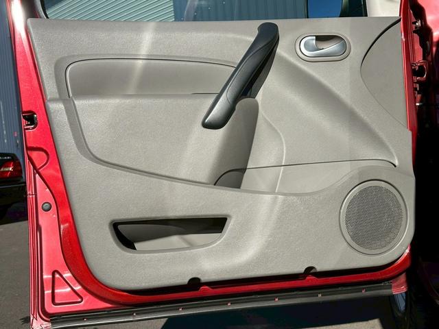 カングービボップ ベースグレード　１．６　純正５速　タイミングベルト・ウォーターポンプ交換済み　修復歴無し　バックカメラ　ディーラー車　車検令和８年１１月　ナビ・ＴＶ　両側スライドドア　アルミホイール　フロントフォグランプ（47枚目）