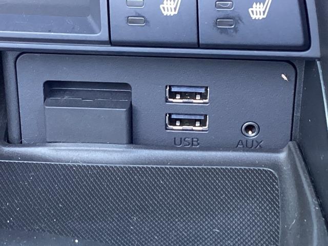 ロードスター １．５　Ｓ　レザーパッケージ　マツダコネクトナビ　シートヒーター　ＥＴＣ車載器　ＬＥＤヘッドライト　純正１６インチアルミ　ＬＥＤヘッドライト　オートクルーズコントロール　イモビライザー　キーフリー　ＵＳＢポート　ナビＴＶ　ＶＳＡ（12枚目）