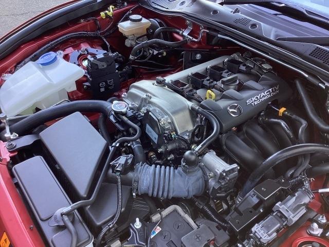 ロードスター １．５　Ｓ　レザーパッケージ　マツダコネクトナビ　シートヒーター　ＥＴＣ車載器　ＬＥＤヘッドライト　純正１６インチアルミ　ＬＥＤヘッドライト　オートクルーズコントロール　イモビライザー　キーフリー　ＵＳＢポート　ナビＴＶ　ＶＳＡ（30枚目）