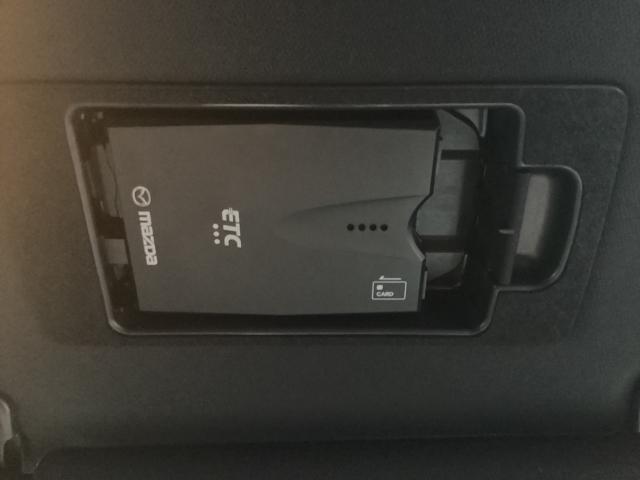 ＣＸ－８ ２．２　ＸＤ　プロアクティブ　ディーゼルターボ　ワンオーナー　１９インチアルミ　ＣＤ／ＤＶＤプレーヤー＋地上デジタルＴＶチューナー（フルセグ）　ＢＯＳＥサウンドシステム＋１０スピーカー　・３６０°ビュー・モニター＋フロントパーキングセンサー　ＭＲＣ（24枚目）