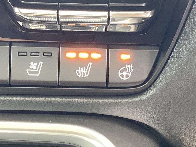 ＣＸ－６０ ３．３　ＸＤ　エクスクルーシブ　モード　ディーゼルターボ　４　ワンオーナー　ＢＯＳＥサウンド　２カメラドライブレコーダー　ＥＴＣ２．０　ドライバー異常時対応システム　レーンキープアシスト　３６０°ビューモニター　１２．３インチセンターディスプレイ　運転席・助手性（20枚目）