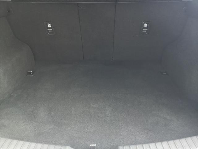 ＣＸ－５ ２．２　ＸＤ　ブラックトーンエディション　ディーゼルターボ　ワンオーナー　アダプティブＬＥＤヘッドライト　ＥＴＣ　３６０°ビューカメラ　レーンキープアシスト　ＧＶＣプラス　車線逸脱警報システム　マツダレーダークルーズコントロール　フォグランプ　シート・ステアリ（11枚目）