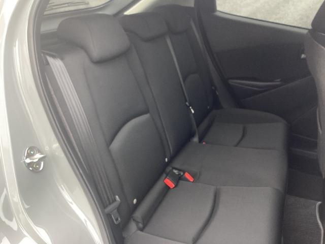 MAZDA2 1.5 15BD 4WD LEDヘッドライト イモビライザー Bluetooth レーダークルーズコントロール ハイビームコントロール SCBC レーンキープアシスト 車線逸脱警報システム ブライングスポットモニタリング(BS(10枚目)