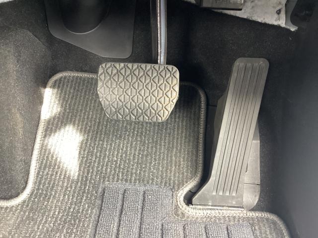 MAZDA2 1.5 15BD 4WD LEDヘッドライト イモビライザー Bluetooth レーダークルーズコントロール ハイビームコントロール SCBC レーンキープアシスト 車線逸脱警報システム ブライングスポットモニタリング(BS(34枚目)