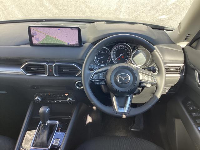 ＣＸ－５ ２．０　２０Ｓ　プロアクティブ　ワンオーナー　スマートブレーキサポート（ＳＢＳ）　レーンキープアシスト　クルージングトラフィックサポート（ＣＴＳ）　アダプティブＬＥＤヘッドライト　車線逸脱警報システム　ワイヤレス」スマートフォン充電（2枚目）
