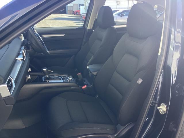 ＣＸ－５ ２．０　２０Ｓ　プロアクティブ　ワンオーナー　スマートブレーキサポート（ＳＢＳ）　レーンキープアシスト　クルージングトラフィックサポート（ＣＴＳ）　アダプティブＬＥＤヘッドライト　車線逸脱警報システム　ワイヤレス」スマートフォン充電（9枚目）