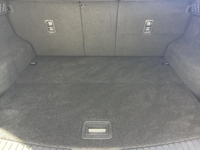 ＣＸ－５ ２．０　２０Ｓ　プロアクティブ　ワンオーナー　スマートブレーキサポート（ＳＢＳ）　レーンキープアシスト　クルージングトラフィックサポート（ＣＴＳ）　アダプティブＬＥＤヘッドライト　車線逸脱警報システム　ワイヤレス」スマートフォン充電（11枚目）