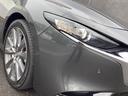 HBC(ハイビームコントロールシステム)が対向車や先行車を検知してロー・ハイビームの切り替えを行い、夜間の前方視界確保をサポートしてくれます。