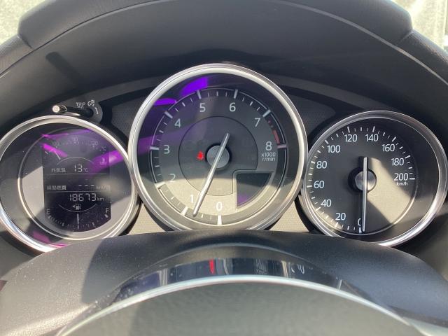 ロードスター １．５　Ｓ　スペシャルパッケージ　衝突被害軽減ブレーキ　ハイビームコントロール　ＢＯＳＥサウンド　Ｗエアバック　ブルートゥース　アドバンスドキー　１オーナー　地デジ　盗難防止装置　パワステ　ナビＴＶ　衝突安全ボディ　点検記録簿　ＡＢＳ（3枚目）