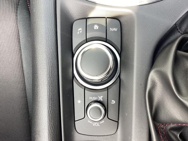 ロードスター １．５　Ｓ　スペシャルパッケージ　衝突被害軽減ブレーキ　ハイビームコントロール　ＢＯＳＥサウンド　Ｗエアバック　ブルートゥース　アドバンスドキー　１オーナー　地デジ　盗難防止装置　パワステ　ナビＴＶ　衝突安全ボディ　点検記録簿　ＡＢＳ（22枚目）