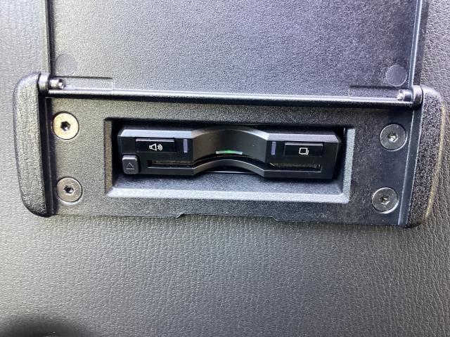 ロードスター １．５　Ｓ　スペシャルパッケージ　衝突被害軽減ブレーキ　ハイビームコントロール　ＢＯＳＥサウンド　Ｗエアバック　ブルートゥース　アドバンスドキー　１オーナー　地デジ　盗難防止装置　パワステ　ナビＴＶ　衝突安全ボディ　点検記録簿　ＡＢＳ（24枚目）