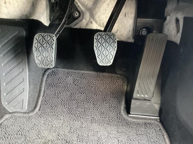 ロードスター １．５　Ｓ　スペシャルパッケージ　衝突被害軽減ブレーキ　ハイビームコントロール　ＢＯＳＥサウンド　Ｗエアバック　ブルートゥース　アドバンスドキー　１オーナー　地デジ　盗難防止装置　パワステ　ナビＴＶ　衝突安全ボディ　点検記録簿　ＡＢＳ（34枚目）