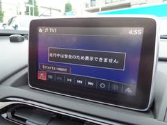 オーディオはＡＭＦＭラジオ、ＵＳＢオーディオ、Ｂｌｕｅｔｏｏｔｈオーディオに対応。ＣＤ、ＤＶＤ、ＴＶチューナーも装備済み。 6