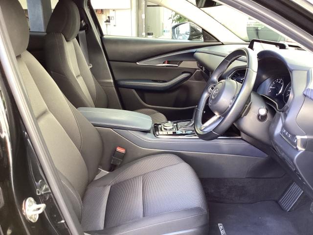 ＣＸ－３０ ２．０　２０Ｓ　プロアクティブ　２０Ｓ　ＰＲＯＡＣＴ　レーンキープ　１オーナー　ドラレコ　スマキー　ＬＥＤヘッド　レーダークルーズ　ＥＴＣ　Ｂｌｕｅｔｏｏｔｈ　バックカメラ　オートマチックハイビーム　クリアランスソナー（7枚目）