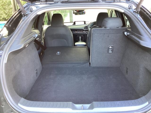 ＣＸ－３０ ２．０　２０Ｓ　プロアクティブ　２０Ｓ　ＰＲＯＡＣＴ　レーンキープ　１オーナー　ドラレコ　スマキー　ＬＥＤヘッド　レーダークルーズ　ＥＴＣ　Ｂｌｕｅｔｏｏｔｈ　バックカメラ　オートマチックハイビーム　クリアランスソナー（12枚目）