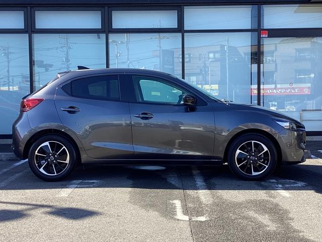MAZDA2 1.5 15スポルト 360度ビュー 6MT 車線逸脱警報システム AUX ドラレコ ETC車載器 フルセグ レーダークルーズコントロール USB ワンオーナ DVD アイドリングストップ オートハイビーム スマートキー(39枚目)