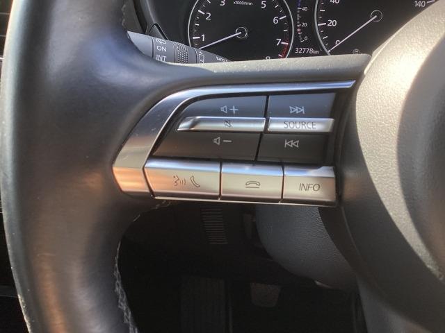 ＭＡＺＤＡ３ファストバック ２．０　２０Ｓ　プロアクティブ　ツーリング　セレクション　８．８インチセンターディスプレイ　３６０度ビューモニター　ＡＴ誤発進抑制制御　車線逸脱警報　ブラインドスポットモニタリング　カープレイ対応　３６０度ビュー　クルコン　Ｐシート　フルセグＴＶ　キーレス（21枚目）