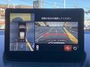 狭い場所での駐車やすれ違いなどでより的確な運転操作に役立つ３６０°ビューモニターが装備されています。