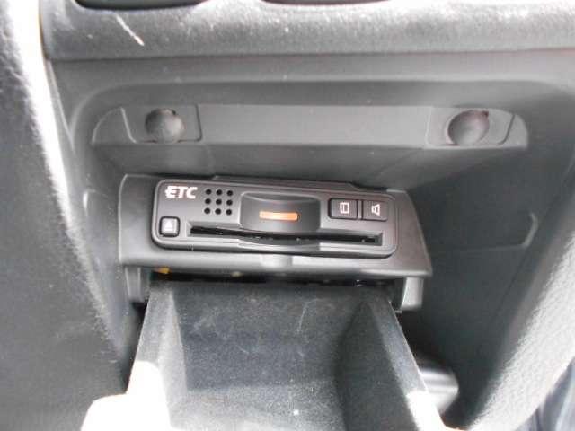 35TL 純正HDDナビ Rカメラ 本革 ワンオーナー ETC車載器 本革シート HIDライト CDコンポ パワーシート アルミ 横滑り防止 クルコン サイドエアバック DVD再生 AC HDDナビ 記録簿(12枚目)