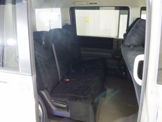 ステップワゴン Ｇコンフォートセレクション　禁煙車　ナビ　リアカメラ　フルセグ　ルーフモニター　ミュージックラック　Ｂｌｕｅｔｏｏｔｈオーディオ　ＤＶＤ　コムテック前後ドラレコ　両パワスラ　アイドルストップ　ＨＩＤ　ＥＴＣ　ＶＳＡ　クルコン（26枚目）