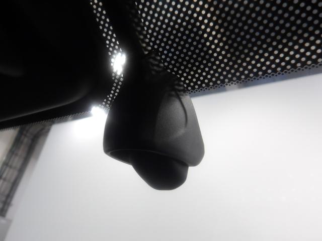 シビック セダン　禁煙ワンオーナー　ホンダセンシング　サイド／サイドカーテンエアバッグ　純正ナビ　フルセグＴＶ　Ｂｌｕｅｔｏｏｔｈ　リアカメラ　前後ドラレコ　ＬＥＤライト　ＥＴＣ　スマートキー　シートヒーター　ＵＳＢ（6枚目）