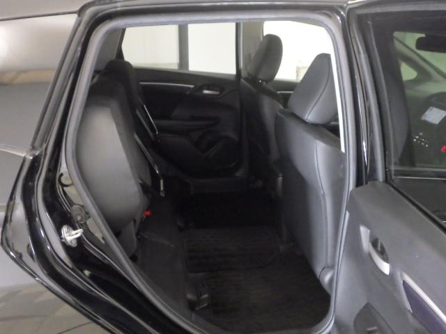 シャトル ハイブリッドXホンダセンシング 禁煙ワンオーナー 純正用品ナビ リアカメラ フルセグ ミュージックラック Bluetoothオーディオ DVD プラズマエアコン シートヒーター パドルシフト LED フォグ ETC 革巻きハンドル(16枚目)