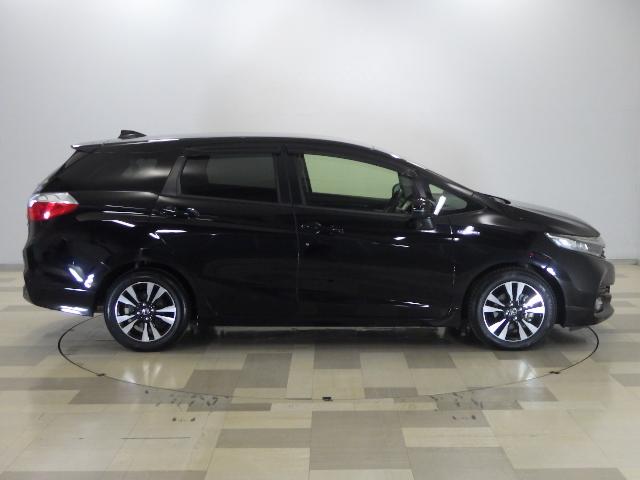 シャトル ハイブリッドXホンダセンシング 禁煙ワンオーナー 純正用品ナビ リアカメラ フルセグ ミュージックラック Bluetoothオーディオ DVD プラズマエアコン シートヒーター パドルシフト LED フォグ ETC 革巻きハンドル(20枚目)