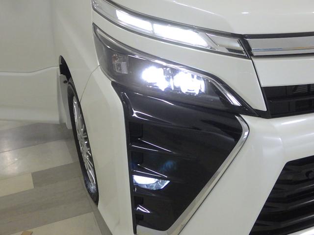 ヴォクシー ハイブリッドＺＳ煌ＩＩＩ　特別仕様車　ＴｏｙｏｔａＳａｆｅｔｙＳｅｎｓｅ　Ｔ－ｃｏｎｎｅｃｔ　フルセグ　Ｂｌｕｅｔｏｏｔｈオーディオ　ＤＶＤ　ＳＤ　ＦＤモニター　両パワスラ　シートヒータ　Ｗエアコン　ＬＥＤ　ＥＴＣ　Ｆドラレコ（13枚目）