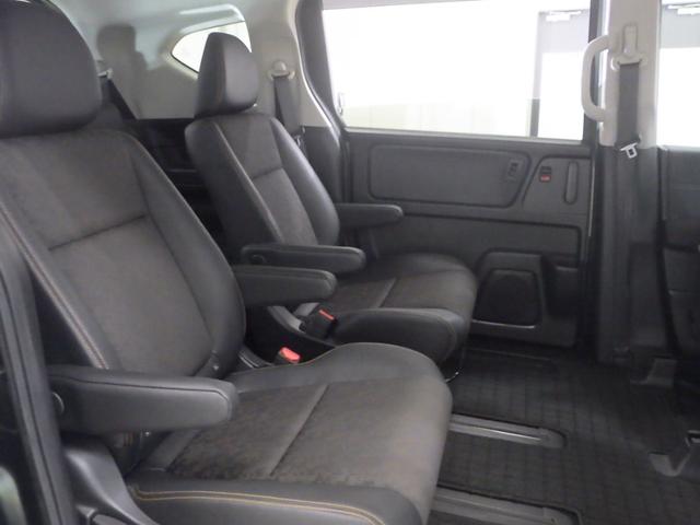 フリード クロスター・ホンダセンシング　禁煙ワンオーナー　純正用品ナビ　リアカメラ　フルセグ　ミュージックラック　Ｂｌｕｅｔｏｏｔｈオーディオ　ＵＳＢ　ＤＶＤ　両側パワースライドドア　前後ドラレコ　ＬＥＤ　ＥＴＣ　革巻きハンドル（15枚目）