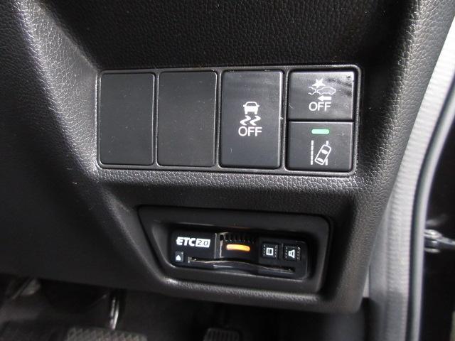 ステップワゴンスパーダ スパーダホンダセンシング 禁煙車 センシング6SRS 純10インチナビ マルチビュー Bluetoothオーディオ ミュージックラック USB HDMI DVD 両パワスラ LED ETC パーキングアシスト VSA パドル(7枚目)