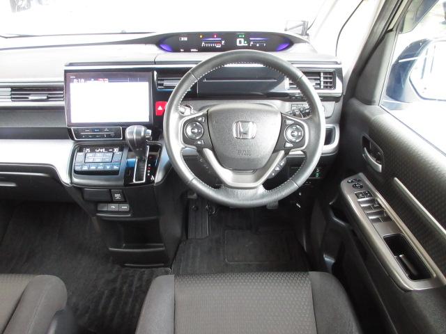 ステップワゴンスパーダ スパーダホンダセンシング 禁煙車 センシング6SRS 純10インチナビ マルチビュー Bluetoothオーディオ ミュージックラック USB HDMI DVD 両パワスラ LED ETC パーキングアシスト VSA パドル(15枚目)