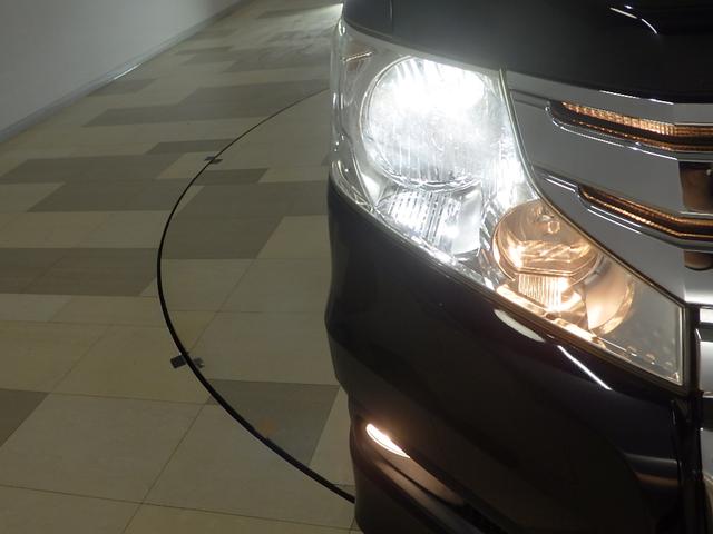 ステップワゴンスパーダ Ｓ　禁煙車　社外ナビ　リアカメラ　社外天吊モニター　フルセグ　ＳＤ　ＤＶＤ　両パワスラ　パドル　革ハンドル　ＥＣＯＮ　ＨＩＤ　フォグ　ＥＴＣ　社外前後ドラレコ　純正１６インチアルミ　スマートキー　１オナ（16枚目）