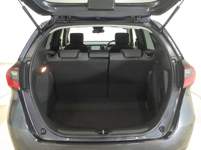 フィット e:HEVホーム 禁煙 元試乗車 センシング6SRS 9インチコネクトナビ リアカメラ フルセグ ミュージックラック Bluetoothオーディオ USB SD LED ETC 前後誤発進抑制機能 助手席エアバッグ(18枚目)