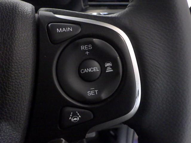 ステップワゴンスパーダ スパーダホンダセンシング　禁煙　センシング　サイドＳＲＳなし　純９インチナビ　リアカメラ　天吊モニタ　ミュージックラック　Ｂｌｕｅｔｏｏｔｈオーディオ　ＵＳＢ　ＨＤＭＩ　ＳＤ　ＤＶＤ　両パワスラ　ＬＥＤ　ＥＴＣ　ヒーテッドミラ（11枚目）