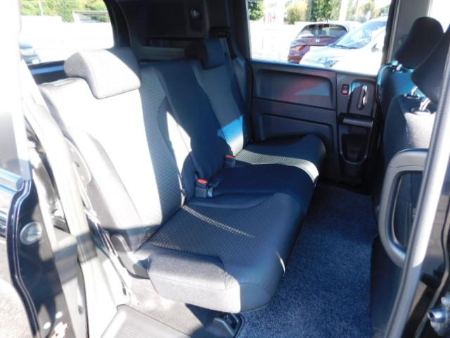 フリードスパイク Ｇエアロ　社外メモリーナビ　フルセグＴＶ　録音機能付きＣＤ　ＤＶＤ　リアカメラ　ＨＩＤ　ＥＴＣ　両側スライドドア（左側パワースライドドア）　スマートキー　インテリキー　フルセグ地デジ　キーレス　ナビＴＶ　ＡＡＣ（19枚目）