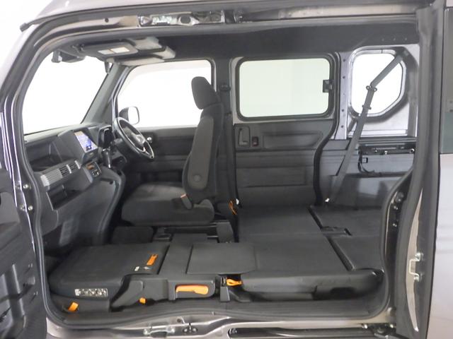 Ｎ－ＶＡＮ＋スタイル ファン　ホンダセンシング　Ｂｌｕｅｔｏｏｔｈ対応　メモリーナビ　リアカメラ　オールシーズンタイヤ　ルーフコンソールＢＯＸ　ＬＥＤ　ＥＴＣ　スマートキー　録音機能付きＣＤ　追突軽減ブレーキ　Ｂカメ　キーフリー（28枚目）