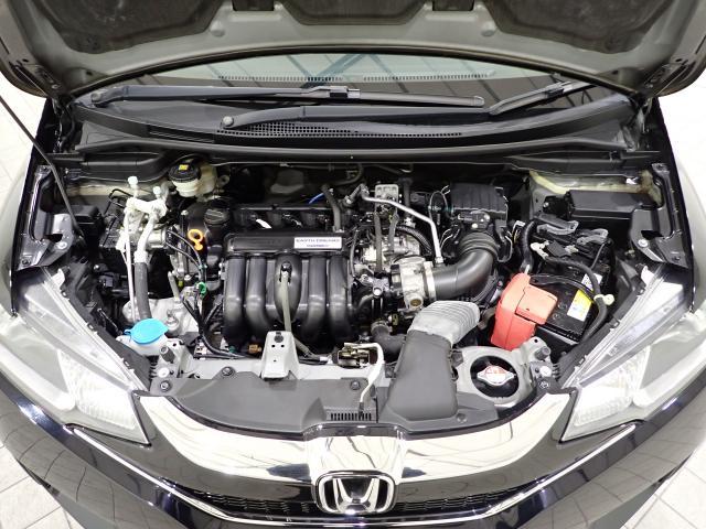 フィット １３Ｇ・Ｆパッケージファインエディション　インテリキー　１オ－ナ－　イモビライザー　ＡＵＴＯエアコン　Ｒカメラ　ＤＶＤ再生機能　パワーウインドウ　パワーステアリング　ダブルエアバック　フルセグ地デジ（26枚目）