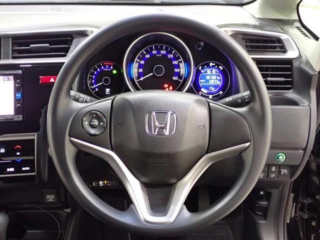 フィット １３Ｇ・Ｆパッケージファインエディション　インテリキー　１オ－ナ－　イモビライザー　ＡＵＴＯエアコン　Ｒカメラ　ＤＶＤ再生機能　パワーウインドウ　パワーステアリング　ダブルエアバック　フルセグ地デジ（29枚目）