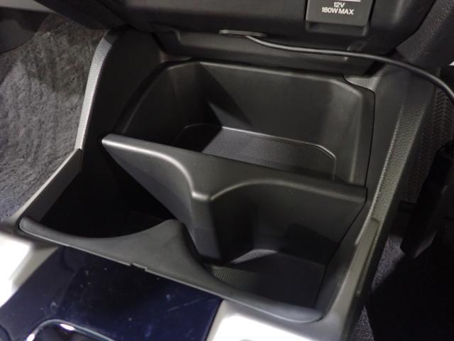 フィット １３Ｇ・Ｆパッケージファインエディション　インテリキー　１オ－ナ－　イモビライザー　ＡＵＴＯエアコン　Ｒカメラ　ＤＶＤ再生機能　パワーウインドウ　パワーステアリング　ダブルエアバック　フルセグ地デジ（40枚目）