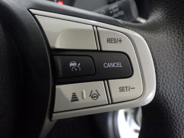 フィット ホーム センシング6SRS コネクトナビ リアカメラ フルセグ Bluetooth ミュージックラック SD CD/DVD USB 前後Pセンサー LED ETC スマートキー 記録簿 衝突軽減 ソナー(7枚目)