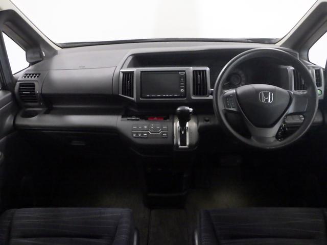 ステップワゴン GHIDエディション 禁煙 工場装着ナビ リアカメラ ワンセグ ミュージックラック USB 天吊モニター HID ETC 両パワスラ ECON キーレス オートエアコン 両側パワースライドドア パワステ Bカメラ ABS(7枚目)