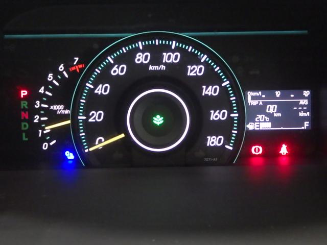 ステップワゴン GHIDエディション 禁煙 工場装着ナビ リアカメラ ワンセグ ミュージックラック USB 天吊モニター HID ETC 両パワスラ ECON キーレス オートエアコン 両側パワースライドドア パワステ Bカメラ ABS(8枚目)