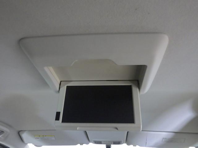 ステップワゴン GHIDエディション 禁煙 工場装着ナビ リアカメラ ワンセグ ミュージックラック USB 天吊モニター HID ETC 両パワスラ ECON キーレス オートエアコン 両側パワースライドドア パワステ Bカメラ ABS(10枚目)